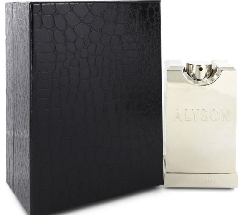 Alyson Oldoini Marine Vodka Spray